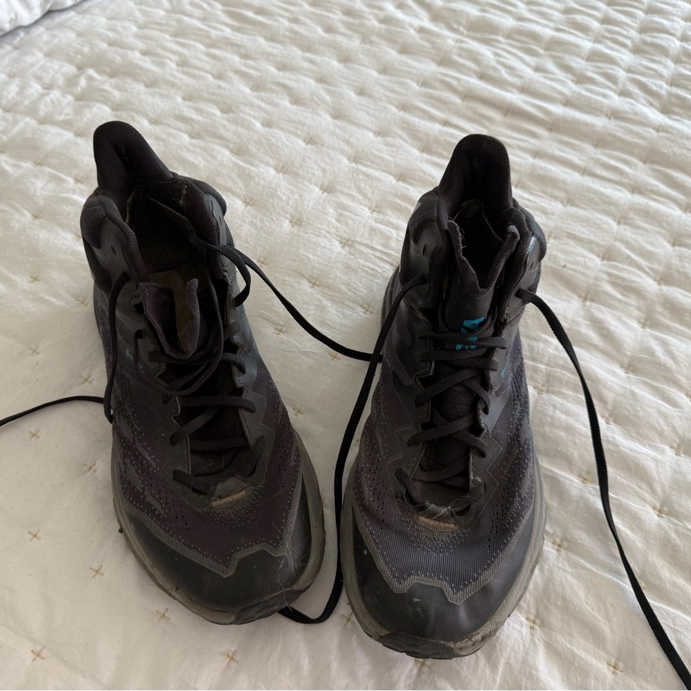 Hoka Speedgoat 5